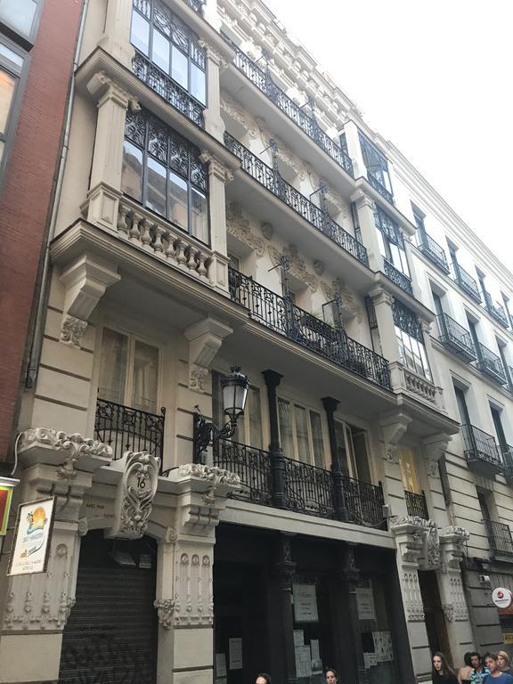 El Botones - Huertas Madrid Exterior photo