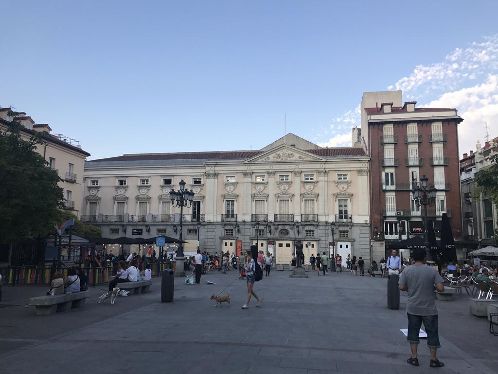 El Botones - Huertas Madrid Exterior photo